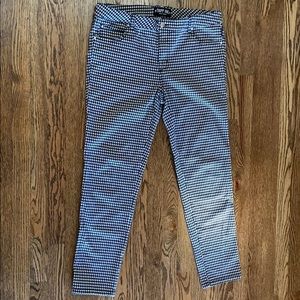 Tripp NYC Classic Slim Leg Houndstooth